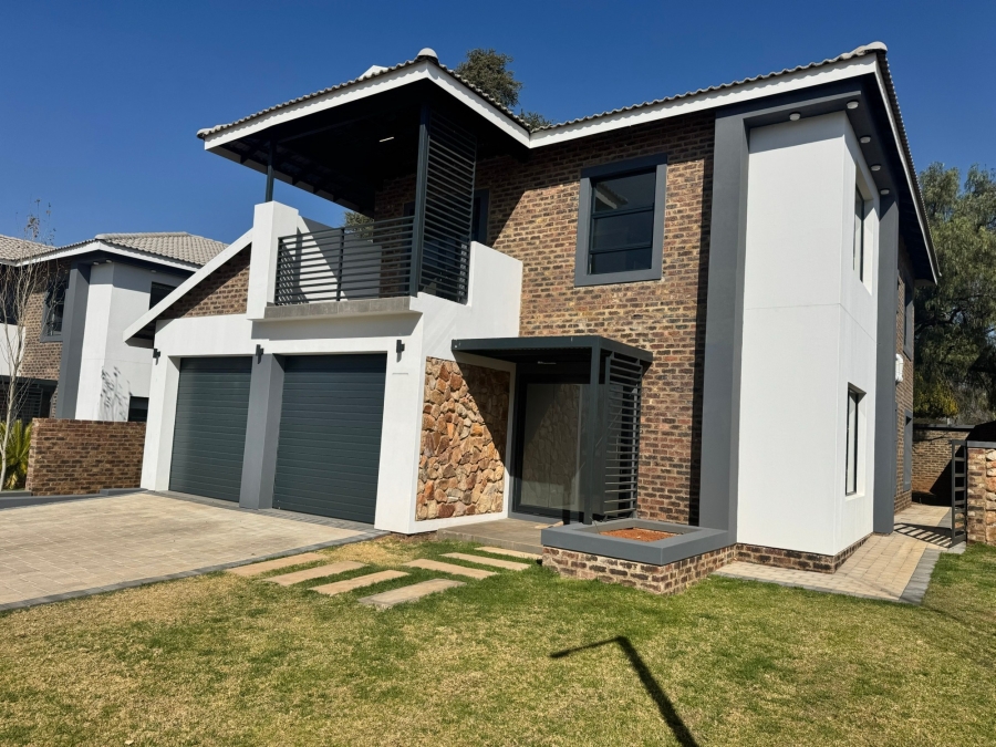 To Let 3 Bedroom Property for Rent in Flamwood North West